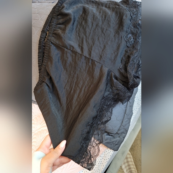 H&M Pyjama Camisole Top + Shorts - Picture 8 of 8